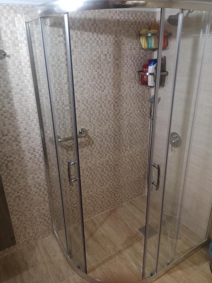 Comfortable Apartment In Kato Toumpa Thessaloniki Exterior photo
